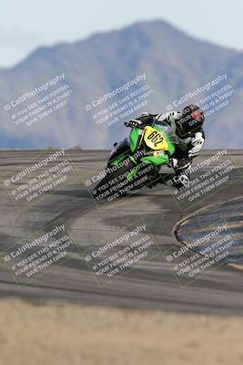 media/Nov-16-2025-Race Pace (Sun) [[8c5fa54630]]/Verified Riders/8-Turn 12 (120pm)/